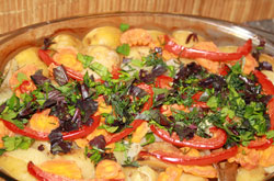 Рыба, тушенная с овощами