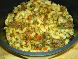 Макароны с консервами