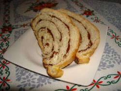 Мясные консервы в тесте